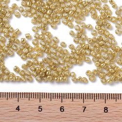 ~2700 perles de rocaille en verre 2 mm doré 40 grammes