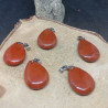 1 pendentif en jaspe rouge de 24 x 17 mm