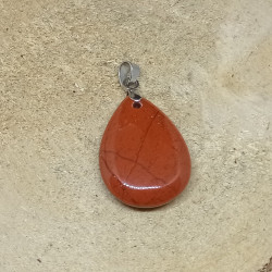 1 pendentif en jaspe rouge de 24 x 17 mm